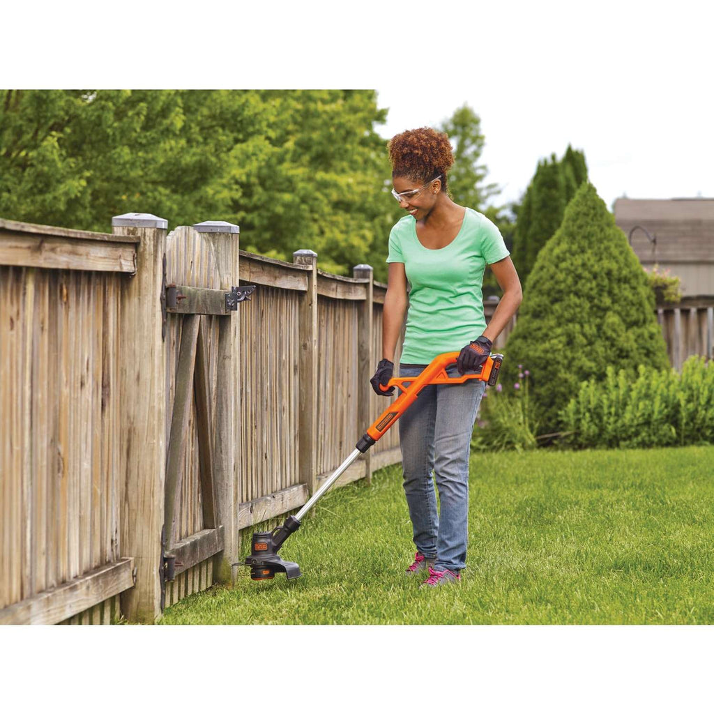 Black & Decker Black+Decker LCC221 10 In. 20 V Battery Edger/Trimmer Kit (Battery & Charger)
