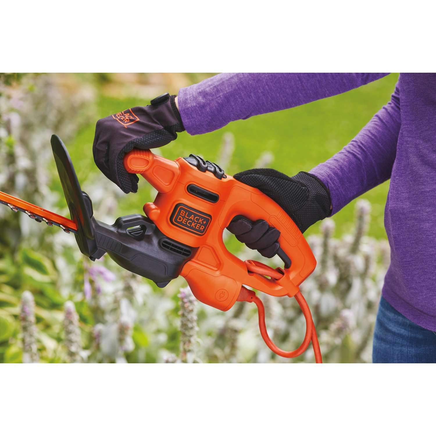 Black & Decker Black+Decker 16 In. 120 V Electric Hedge Trimmer Tool Only