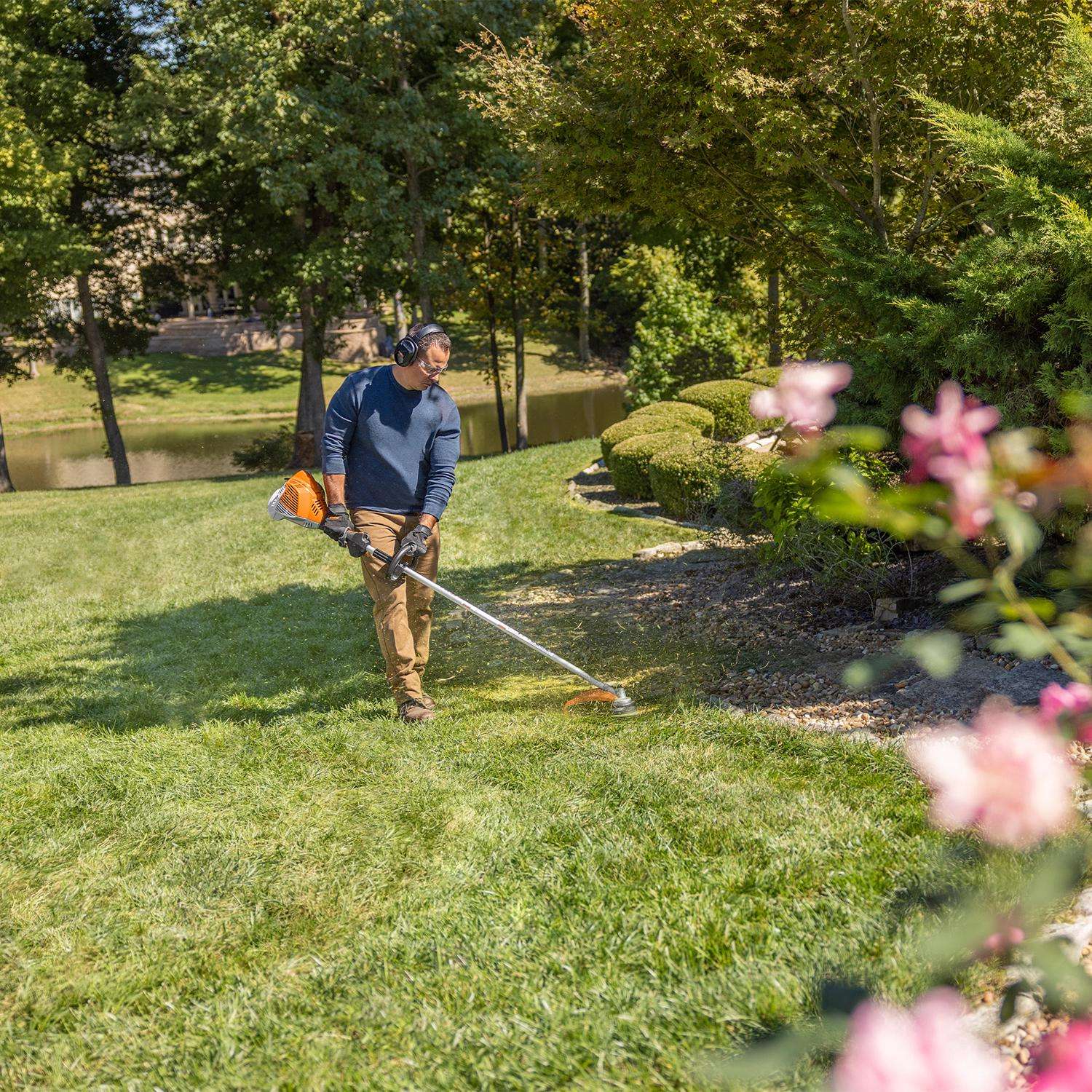  STIHL FS 70 R 16.5 In. Gas Brushcutter