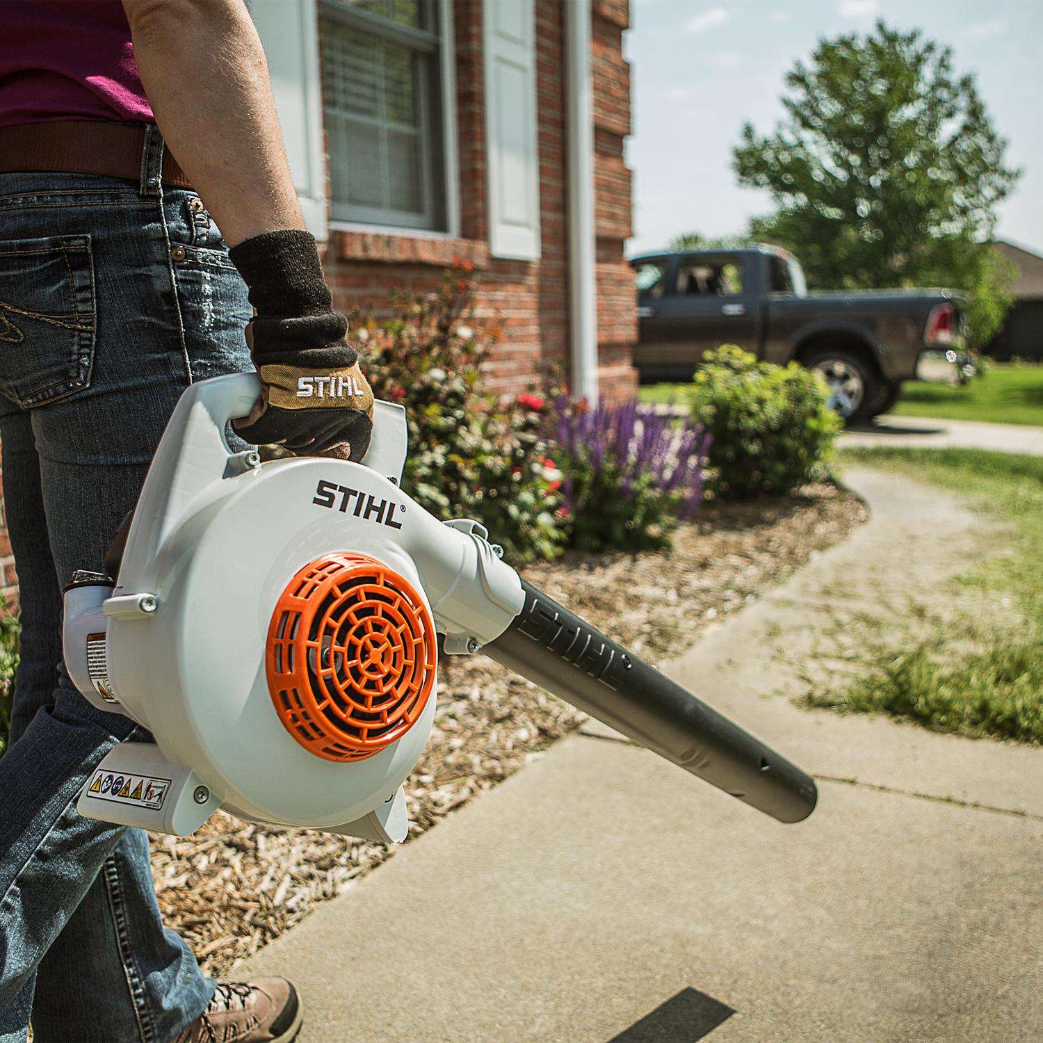  STIHL BG 50 134 Mph 412 CFM Gas Handheld Leaf Blower