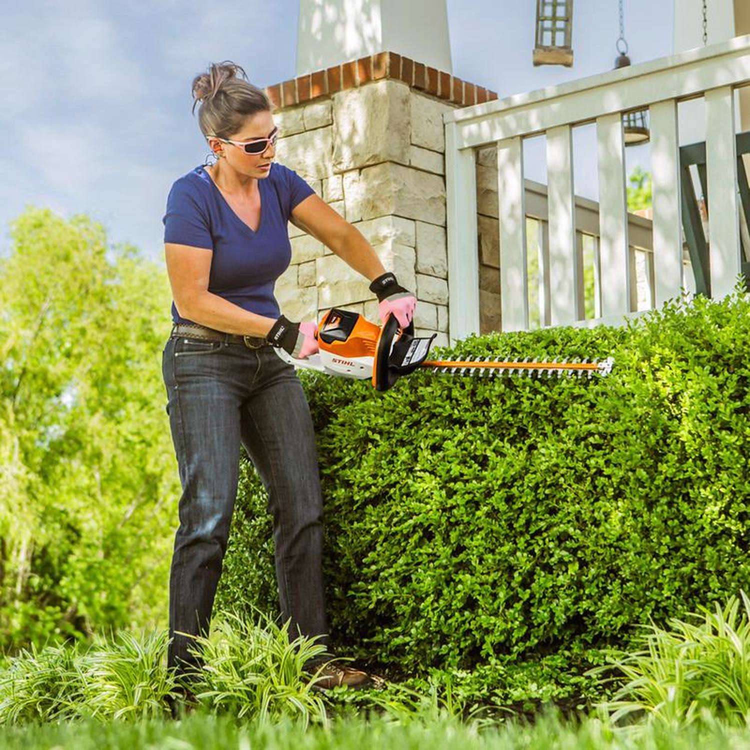  STIHL HSA 56 18 In. 36 V Battery Hedge Trimmer Tool Only