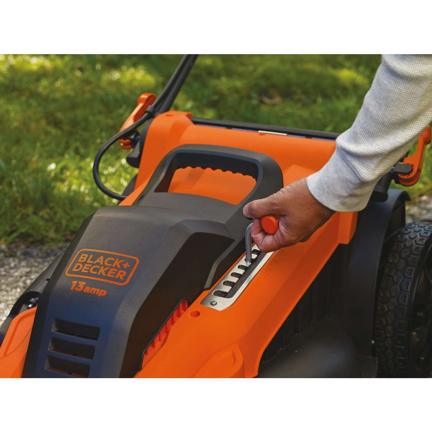 Black & Decker Black+Decker EdgeMax 20 In. 120 V Electric Lawn Mower