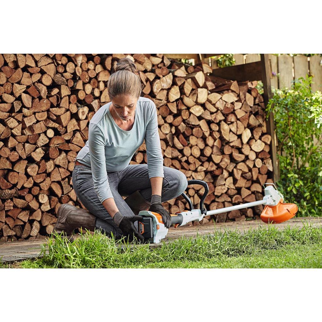  STIHL FSA 57 W/ AK 20 11 In. 36 V Battery Trimmer Kit (Battery & Charger)