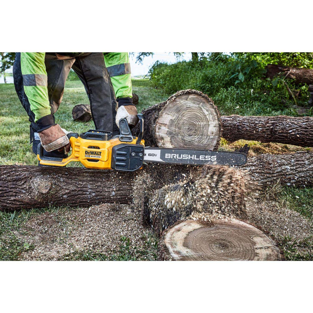  DeWalt Flexvolt 20 In. 50.2 Cc 60 V Battery Chainsaw Kit (Battery & Charger)