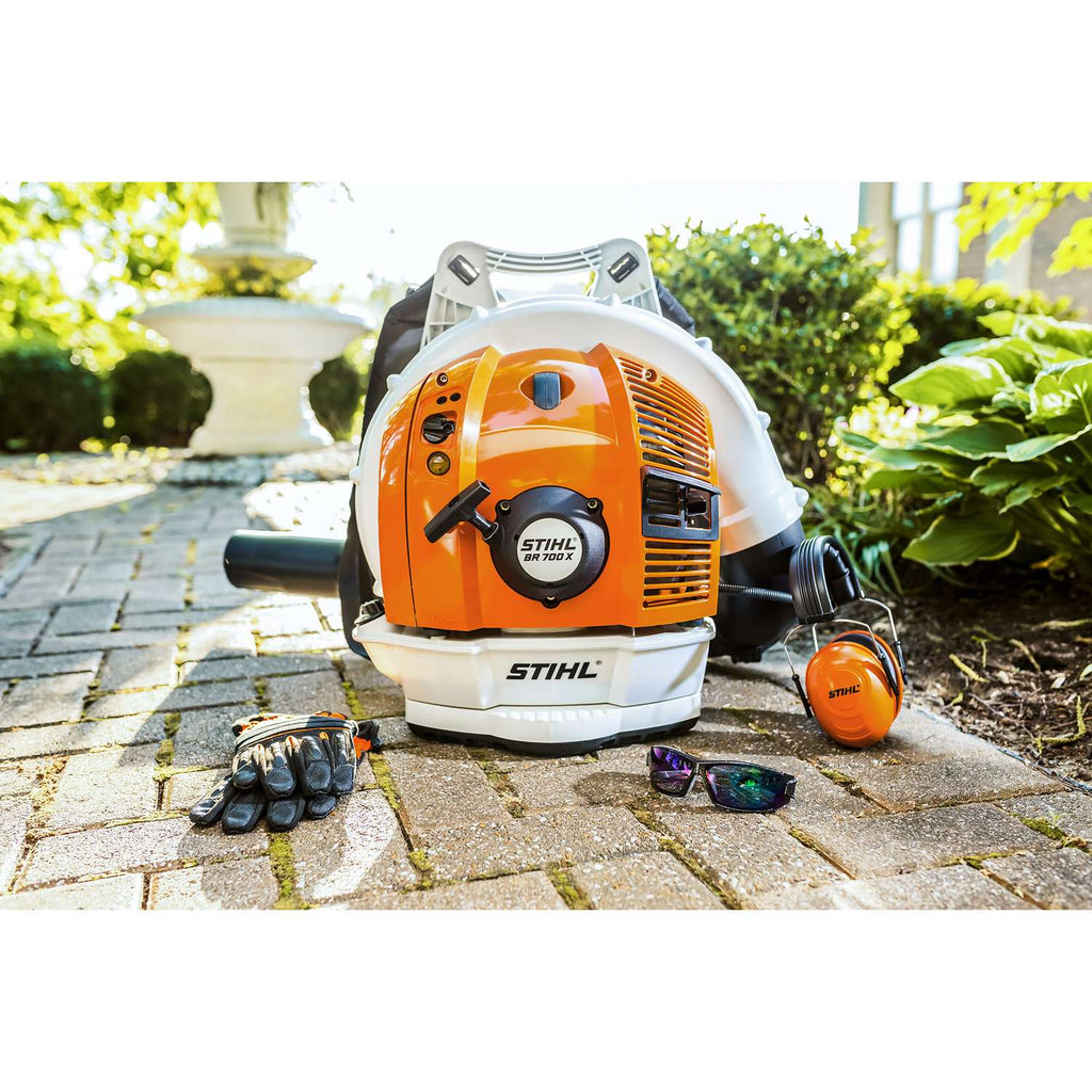  STIHL BR 700 X 193 Mph 901 CFM Gas Backpack Leaf Blower