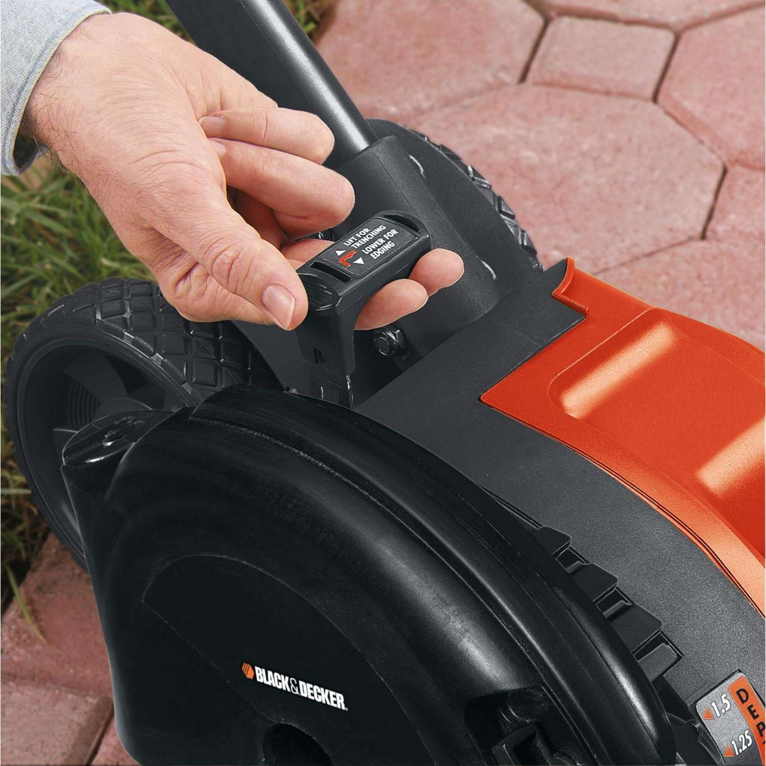 Black & Decker Black+Decker LE750 7.5 In. 120 V Electric Edger/Trencher