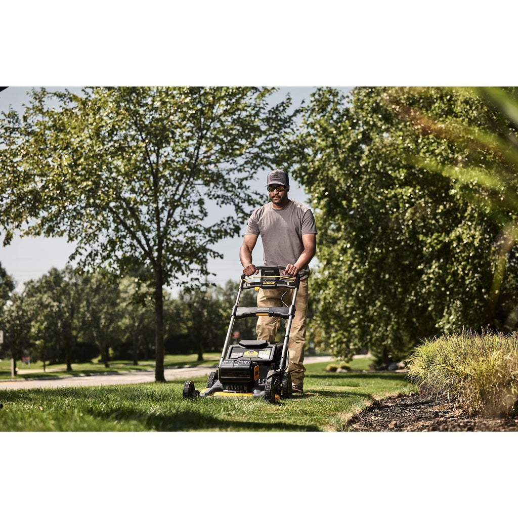  DeWalt 2X20V MAX DCMWP234U2 21 In. 20 V Battery Lawn Mower Kit (Battery & Charger)