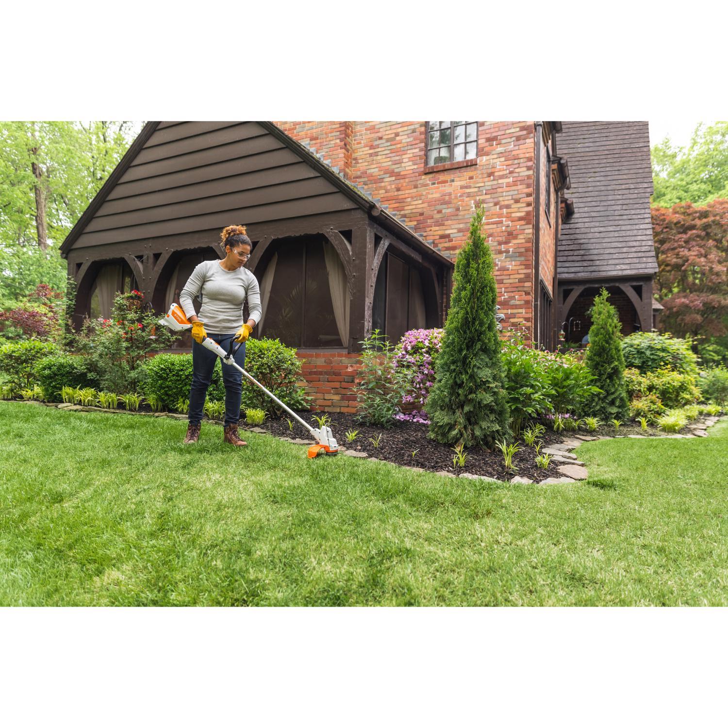  STIHL FSA 57 W/ AK 20 11 In. 36 V Battery Trimmer Kit (Battery & Charger)