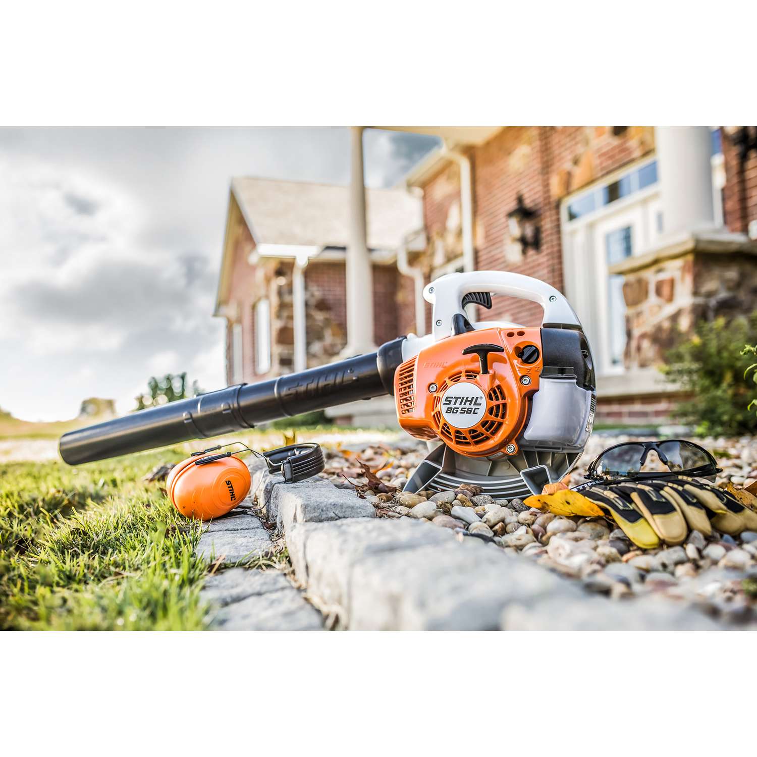  STIHL BG 56 C-E 134 Mph 412 CFM Gas Handheld Leaf Blower