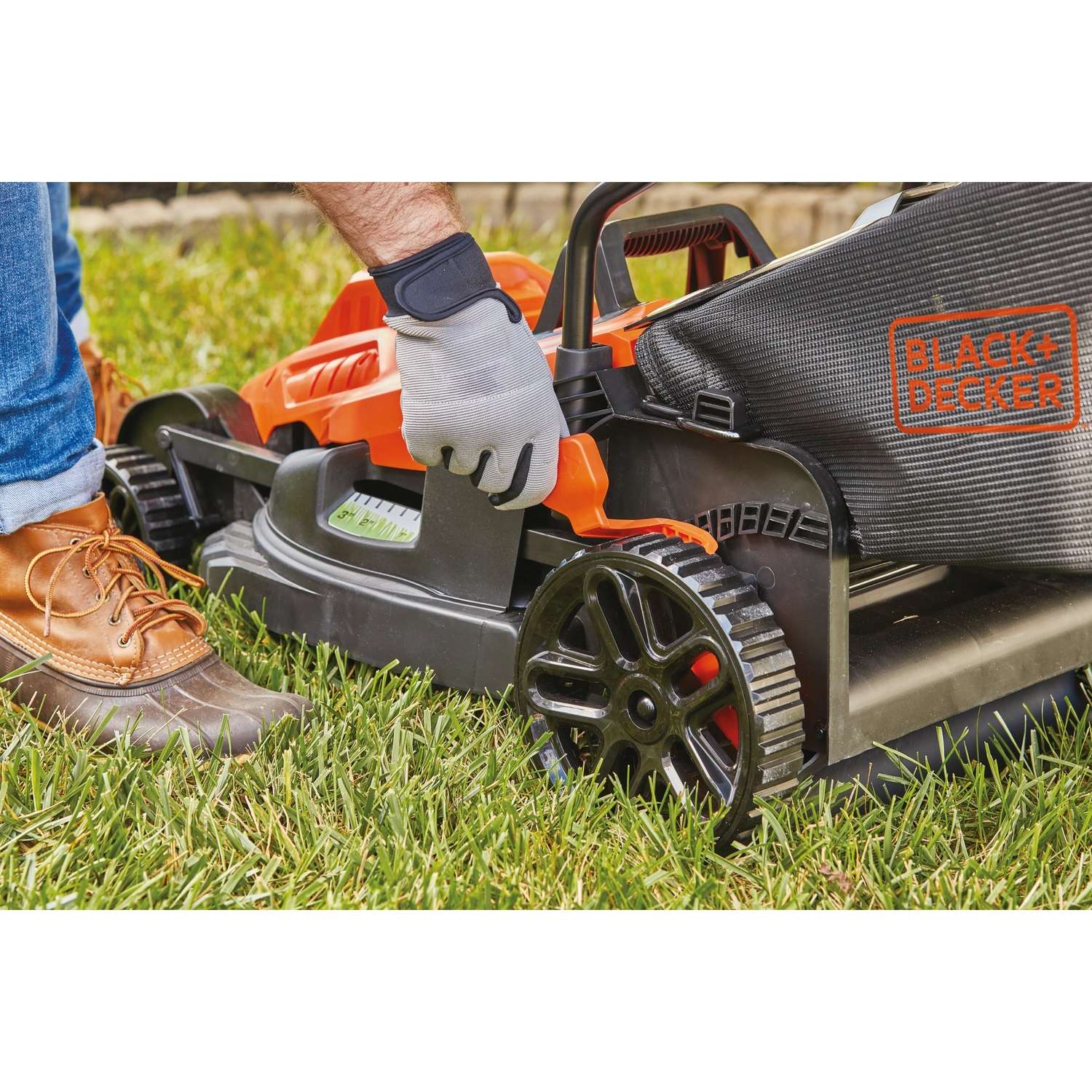 Black & Decker Black+Decker 17 In. Electric Lawn Mower
