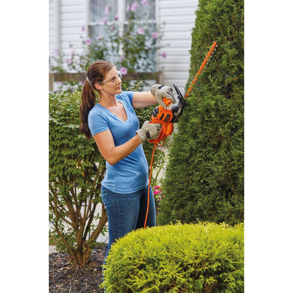 Black & Decker Black+Decker 16 In. 120 V Electric Hedge Trimmer Tool Only