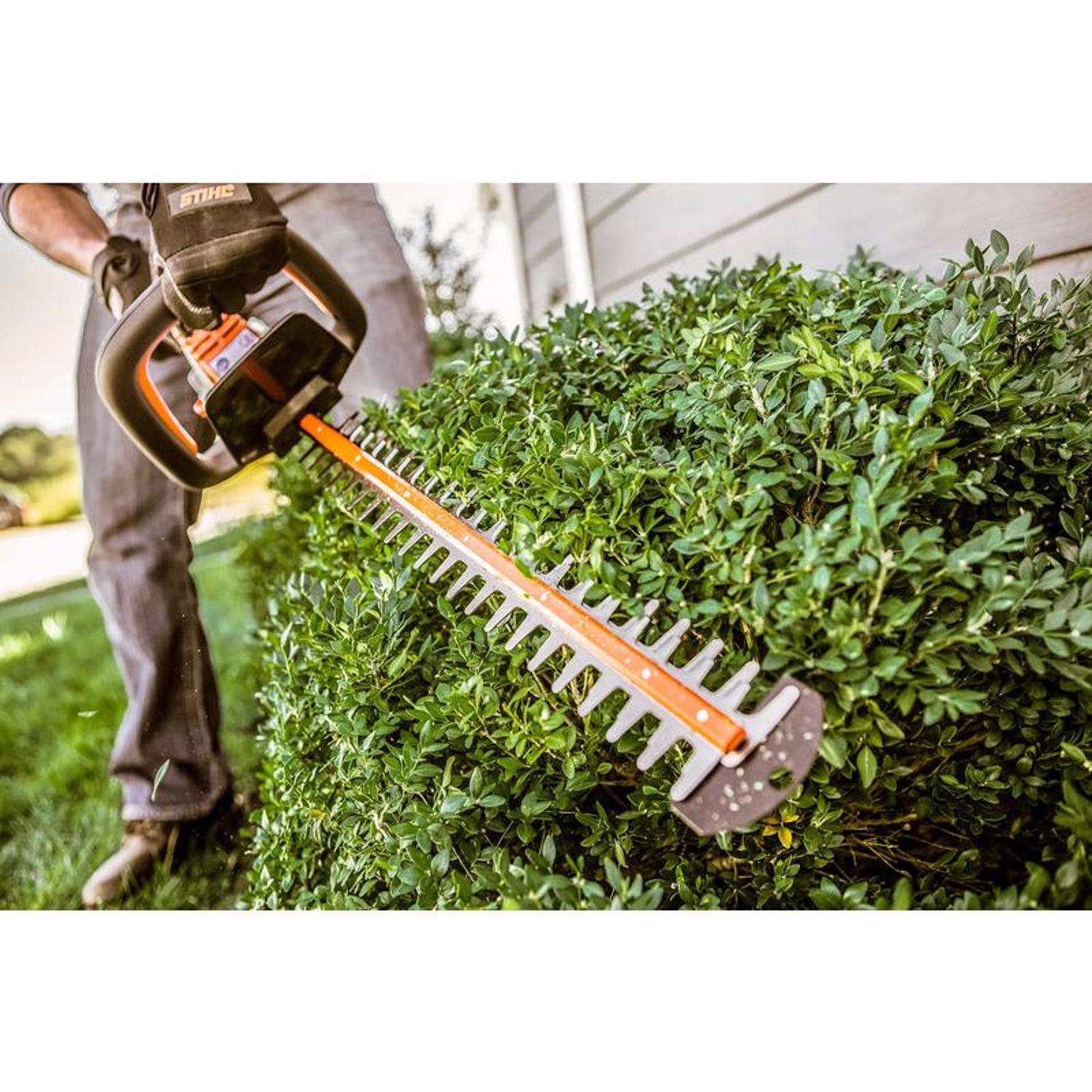  STIHL HSA 45 20 In. 18 V Battery Hedge Trimmer Kit (Battery & Charger)