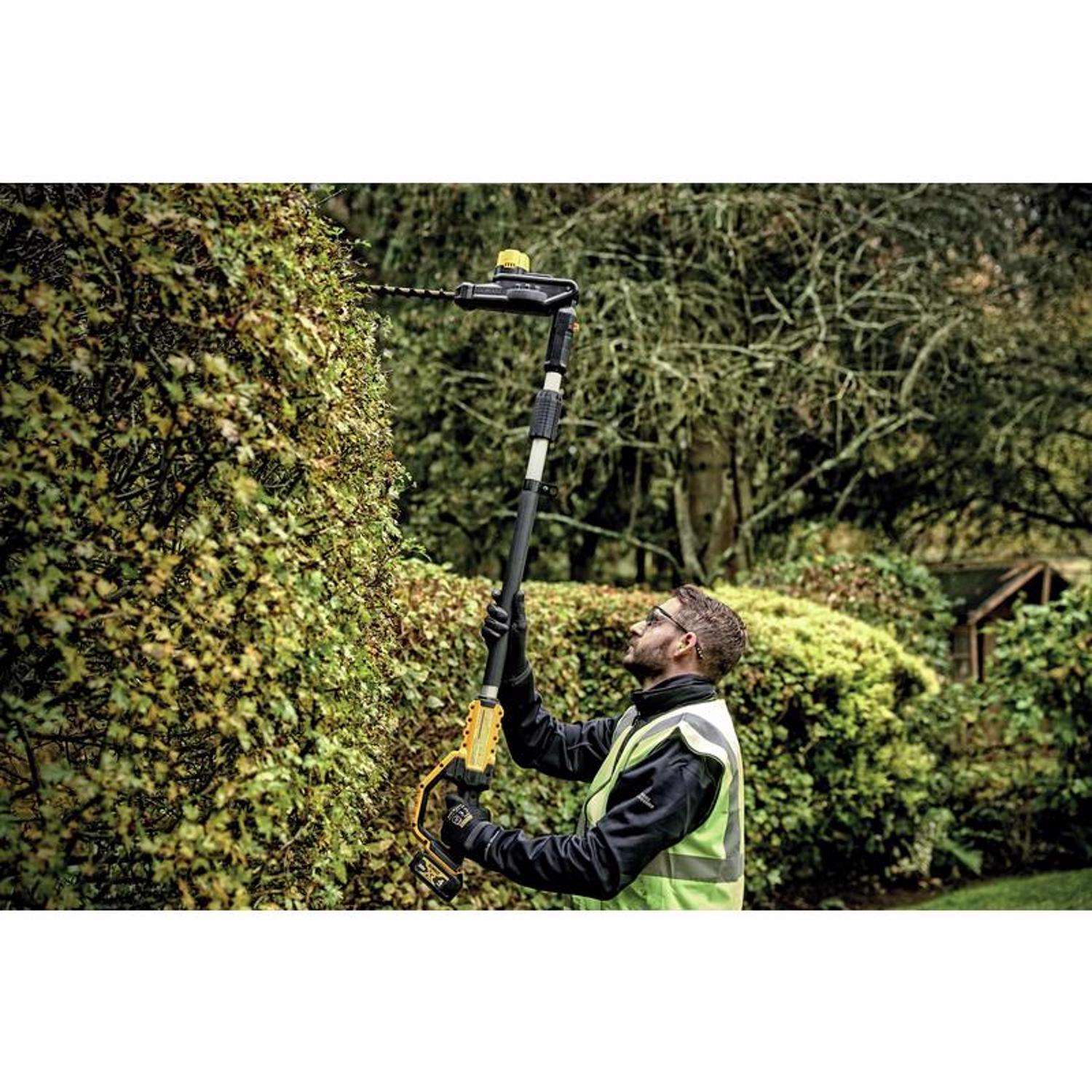  DeWalt 20V MAX DCPH820B 22 In. 20 V Battery Pole Hedge Trimmer Tool Only