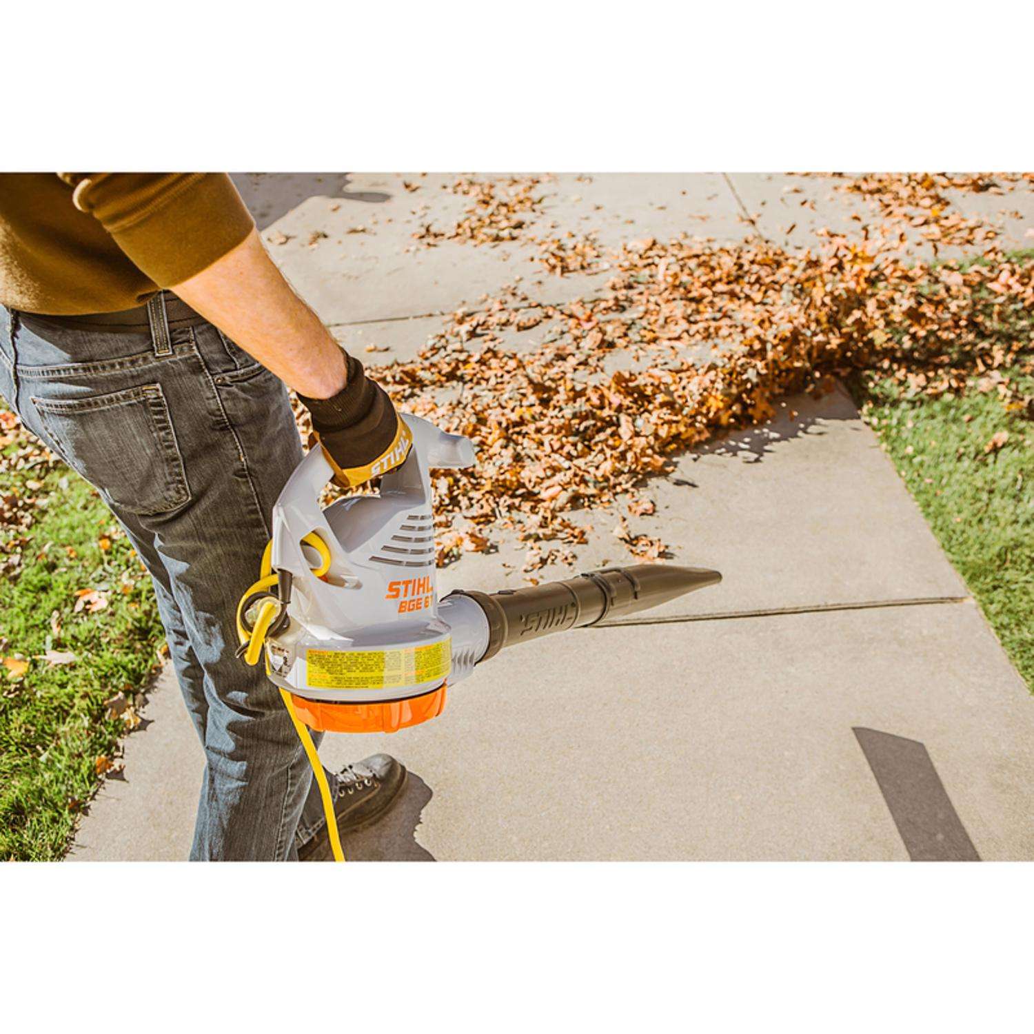  STIHL BGE 61 148 Mph 285 CFM 120 V Electric Handheld Leaf Blower