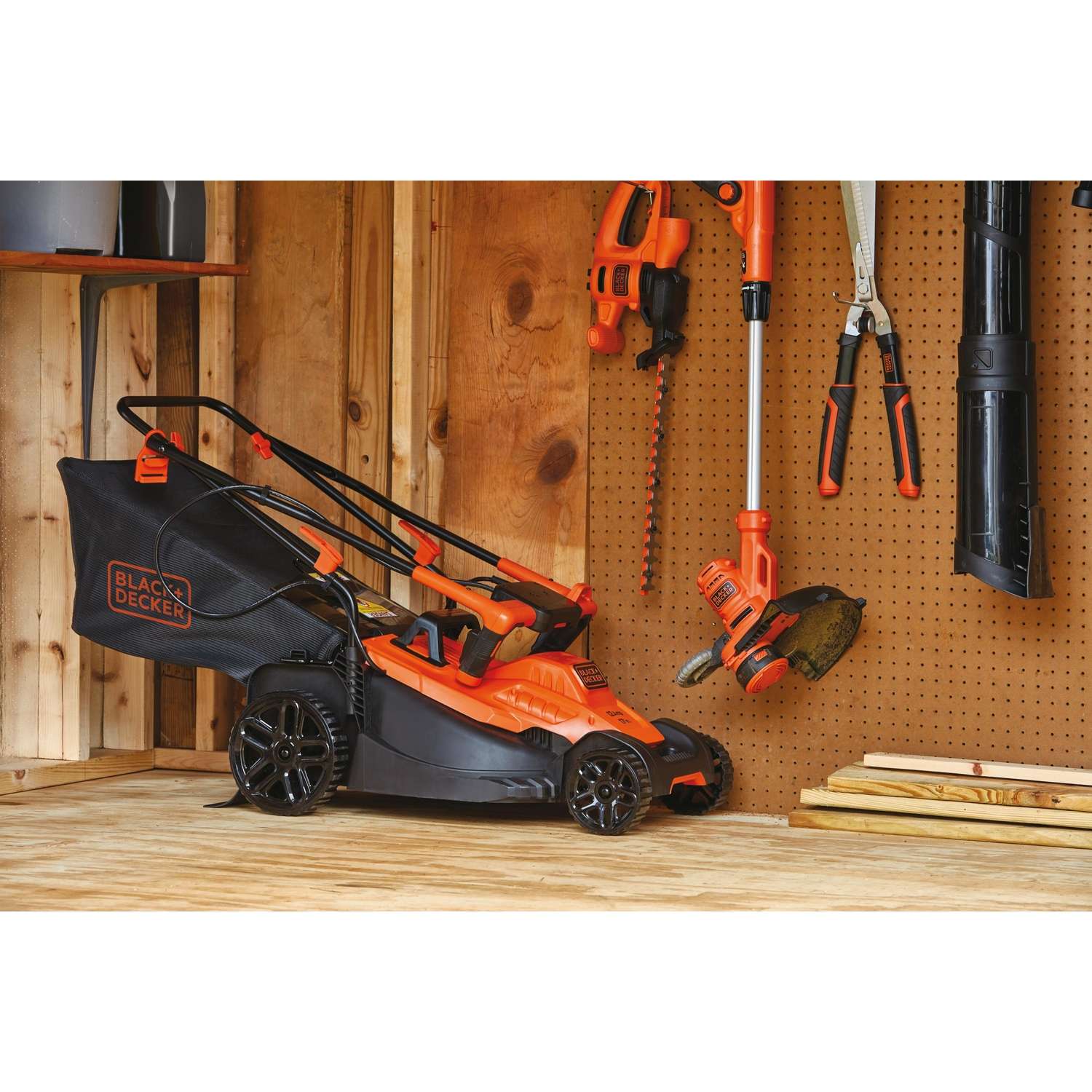 Black & Decker Black+Decker 17 In. Electric Lawn Mower