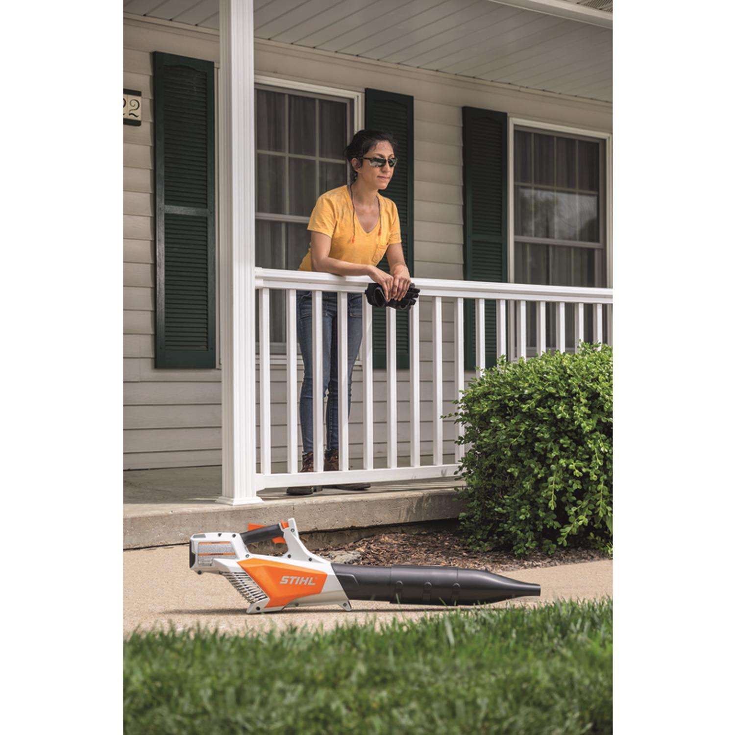  STIHL BGA 57 123 Mph 365 CFM 36 V Battery Handheld Leaf Blower Tool Only