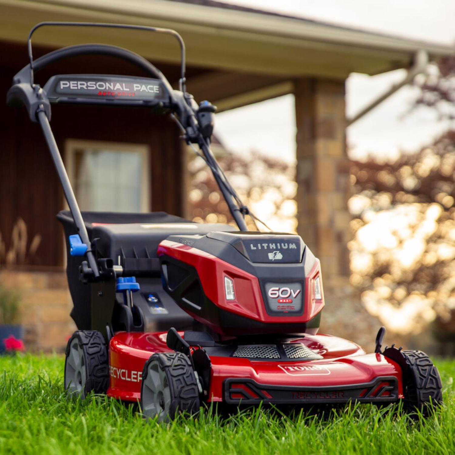  Toro Recycler 21469 22 In. 60 V Battery Self-Propelled Lawn Mower Kit (Battery & Charger)