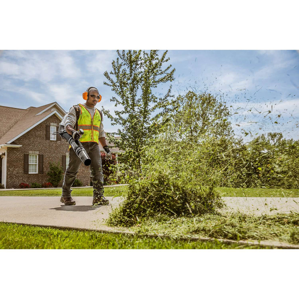  STIHL BR 700 X 193 Mph 901 CFM Gas Backpack Leaf Blower