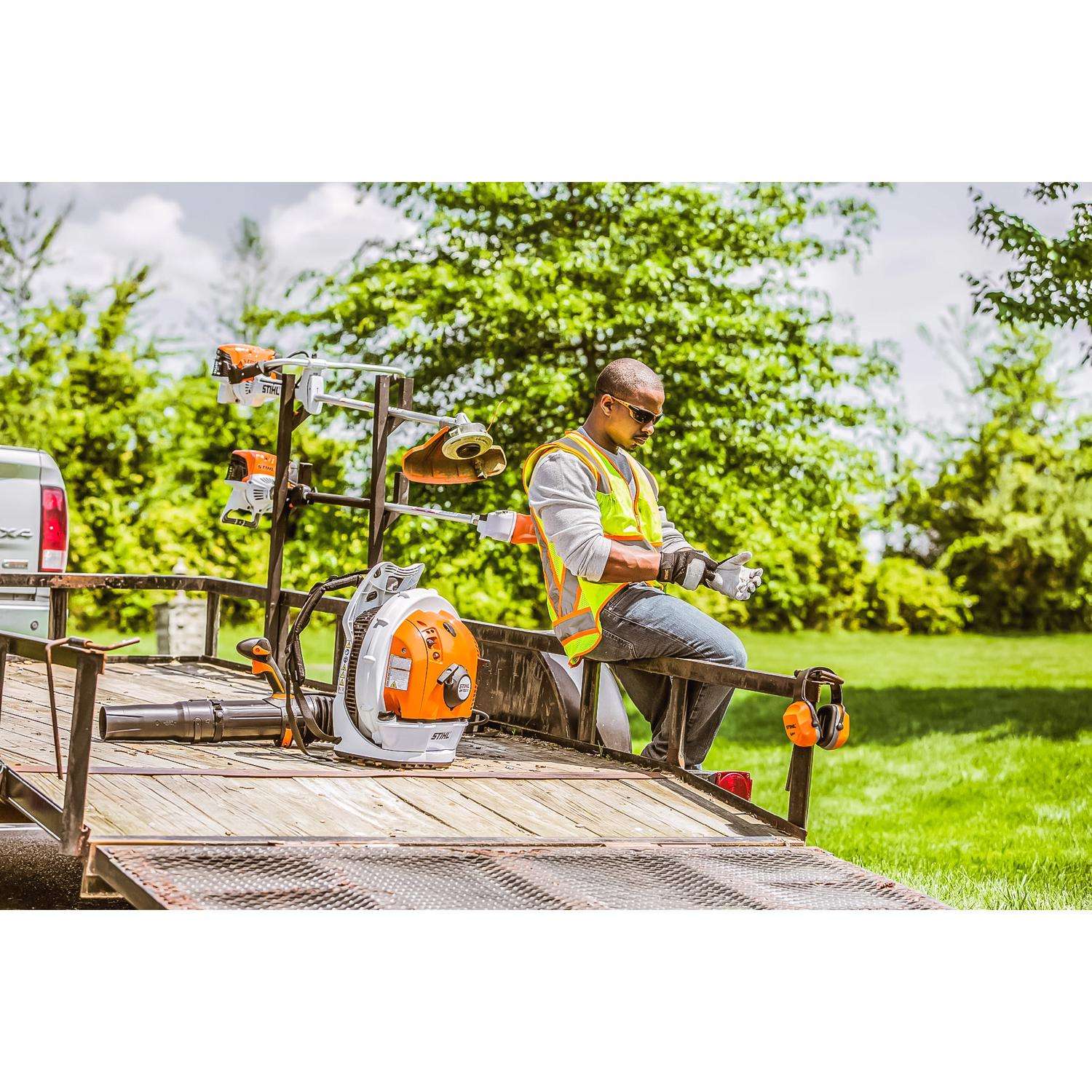  STIHL BR 700 X 193 Mph 901 CFM Gas Backpack Blower Tool Only