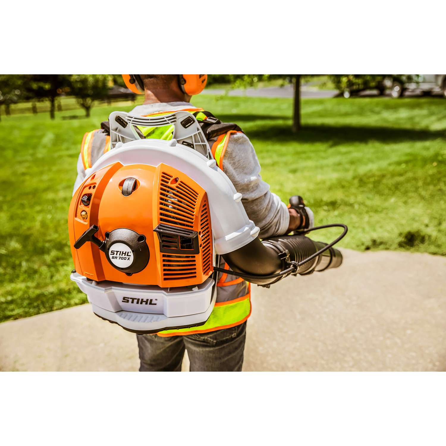  STIHL BR 700 X 193 Mph 901 CFM Gas Backpack Leaf Blower